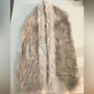 Fur Scarf in Gray and Cream